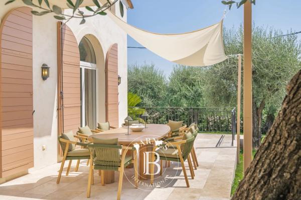 Grasse, Maison 6 Chambres -  215 m² à vendre