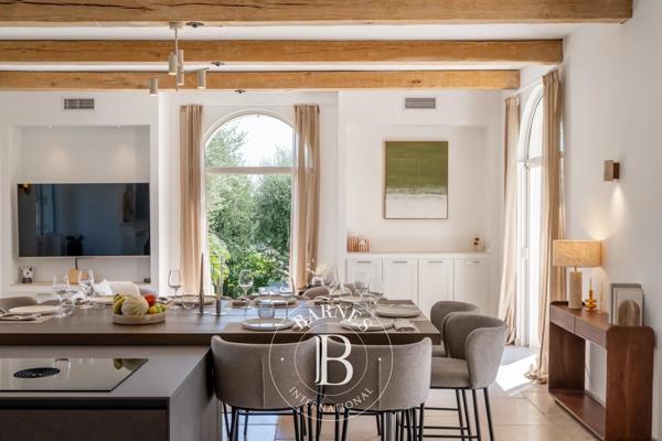 Grasse, Maison 6 Chambres -  215 m² à vendre