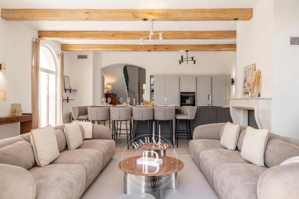 Grasse, Maison 6 Chambres -  215 m² à vendre