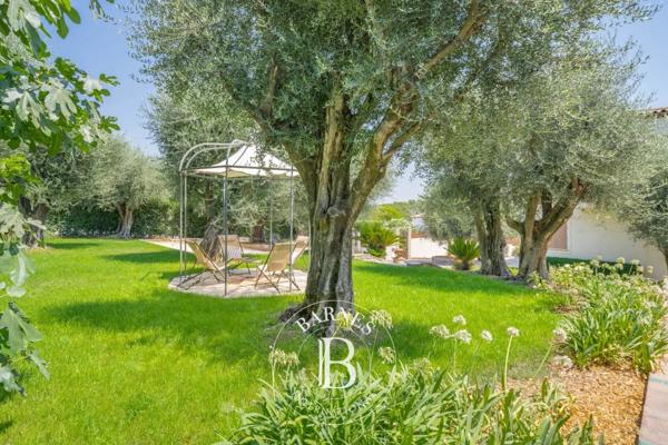 Grasse, Maison 6 Chambres -  215 m² à vendre