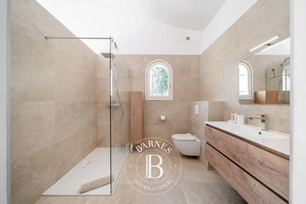 Grasse, Maison 6 Chambres -  215 m² à vendre