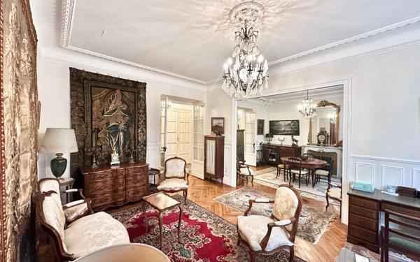 Appartement à vendre    4 pièces • 133 m2 Nice