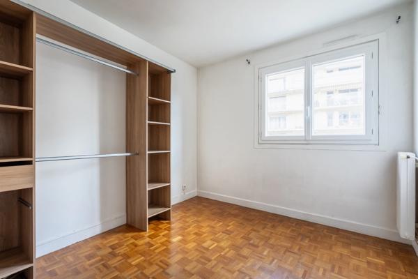 T2 43m² rafraîchi à neuf — 5ème étage avec ascenseur — Paris 19ème