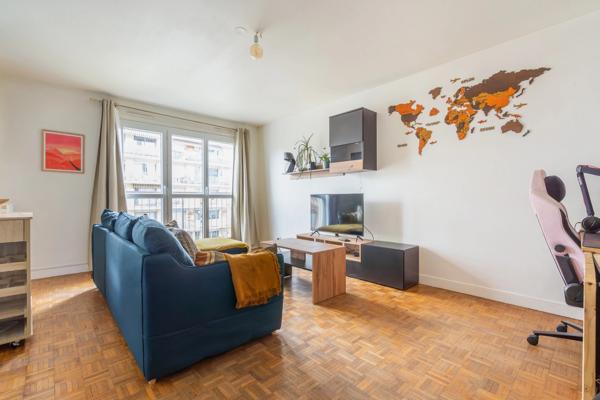 T2 43m² rafraîchi à neuf — 5ème étage avec ascenseur — Paris 19ème
