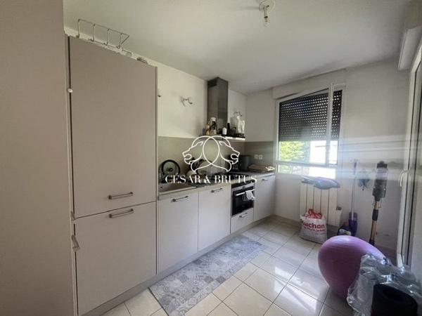 Appartement T2 Récent de 44m2 avec Balcon, cave et garage – Lyon 8