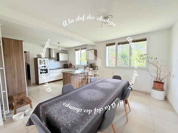 Maison Gometz La Ville 10 pièce(s) 220 m2