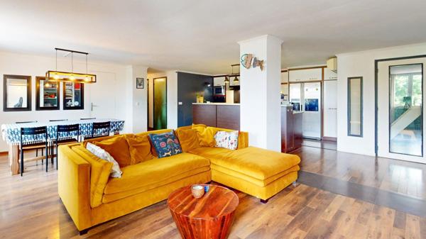 maison de village - grands volumes