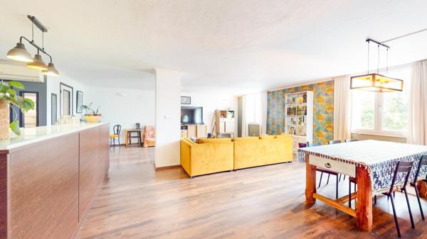 maison de village - grands volumes