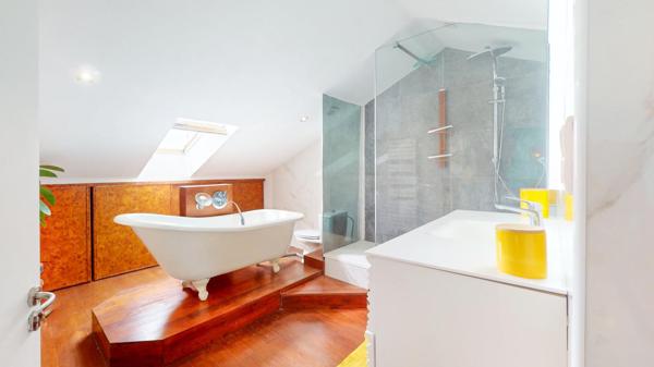 maison de village - grands volumes