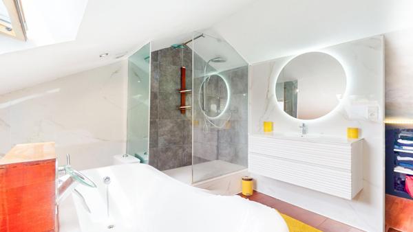 maison de village - grands volumes