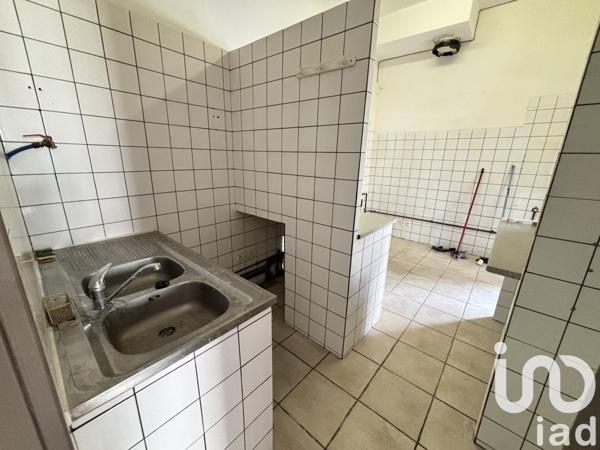 Immeuble à vendre 65 m² Vals-les-Bains