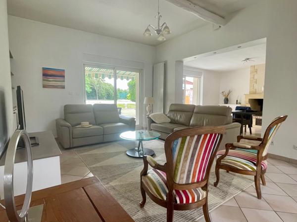 Faremoutiers (77515) Belle briarde à proximité des commerces, écoles et axes routiers