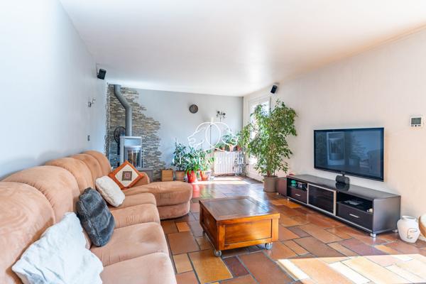 Saint-Priest – Grande maison de famille N°9707