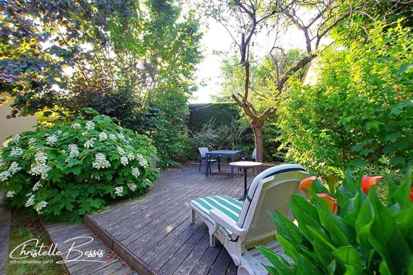 Pavillon 5 chambres non mitoyen en centre-ville