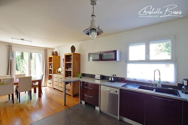 Pavillon 5 chambres non mitoyen en centre-ville