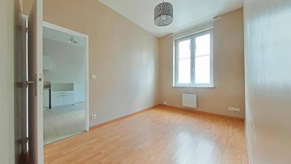 F2 ENTIEREMENT RÉNOVÉ