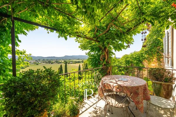 Cadenet, Maison de village 3 Chambres -  181 m² à vendre