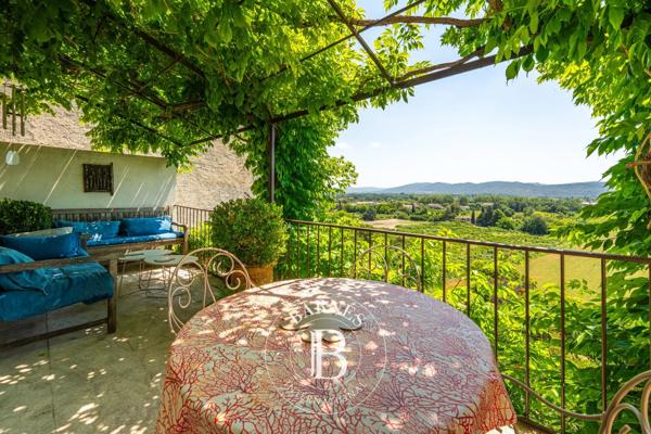Cadenet, Maison de village 3 Chambres -  181 m² à vendre