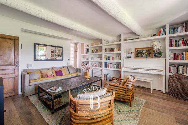 Cadenet, Maison de village 3 Chambres -  181 m² à vendre