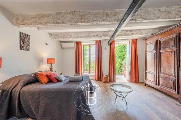 Cadenet, Maison de village 3 Chambres -  181 m² à vendre