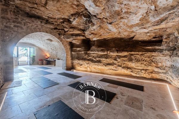 Cadenet, Maison de village 3 Chambres -  181 m² à vendre
