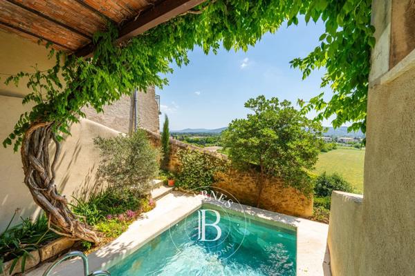 Cadenet, Maison de village 3 Chambres -  181 m² à vendre