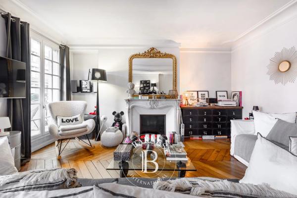 Paris 8ème, Appartement 2 Chambres -  77 m² à vendre