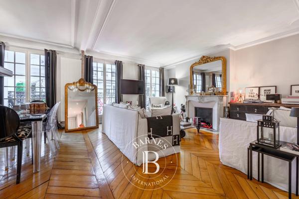 Paris 8ème, Appartement 2 Chambres -  77 m² à vendre