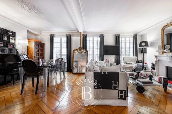 Paris 8ème, Appartement 2 Chambres -  77 m² à vendre