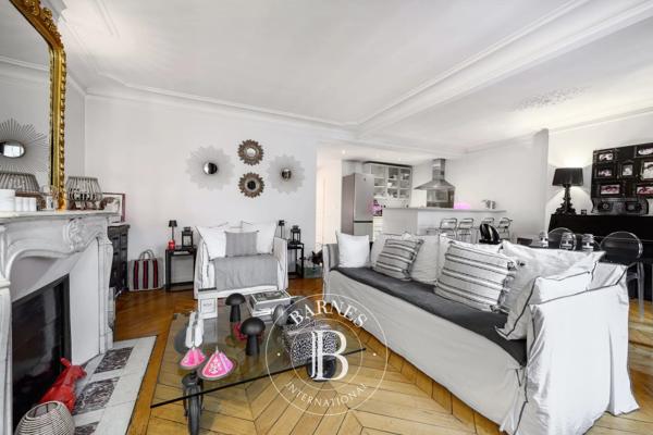 Paris 8ème, Appartement 2 Chambres -  77 m² à vendre