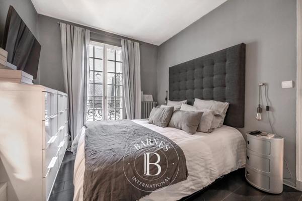Paris 8ème, Appartement 2 Chambres -  77 m² à vendre