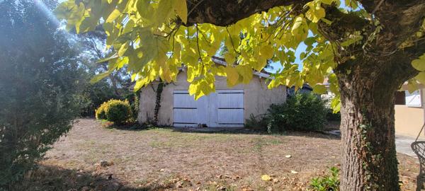 A vendre sur Biganos? Maison 6 pièces avec dépendance et grand garage.
