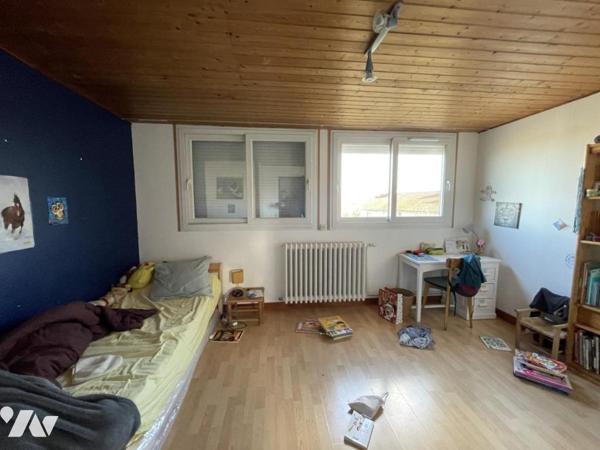 A VENDRE - REZE - Pont-Rousseau - Chêne Gala - Maison d'env 121m² hab avec jardin et garage 