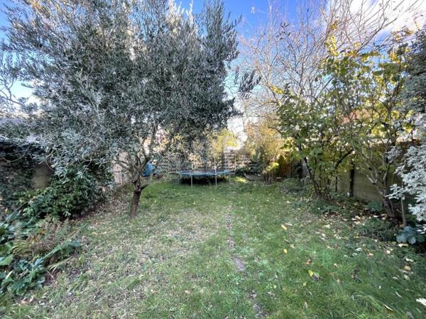 A VENDRE - REZE - Pont-Rousseau - Chêne Gala - Maison d'env 121m² hab avec jardin et garage 