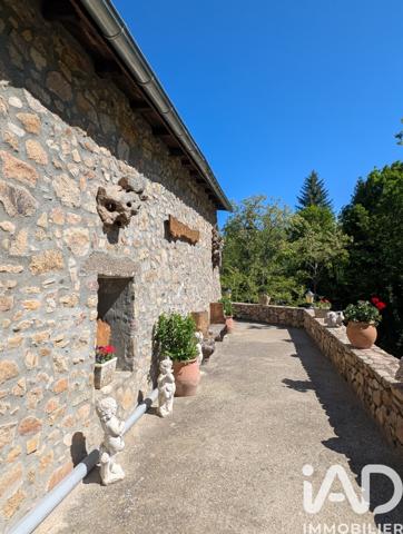 Maison à vendre 8 pièces 195 m² Saint-Laurent-de-Cerdans