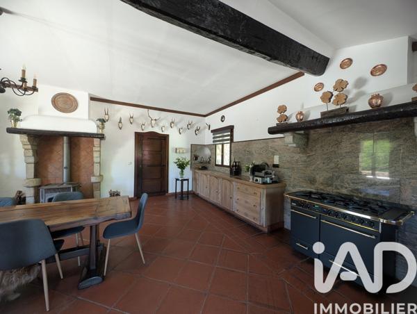Maison à vendre 8 pièces 195 m² Saint-Laurent-de-Cerdans