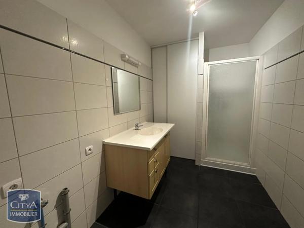 Appartement à louer 2 pièces 41.34m² Cambrai (59400)
