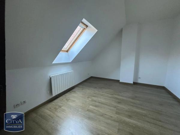Appartement à louer 2 pièces 41.34m² Cambrai (59400)