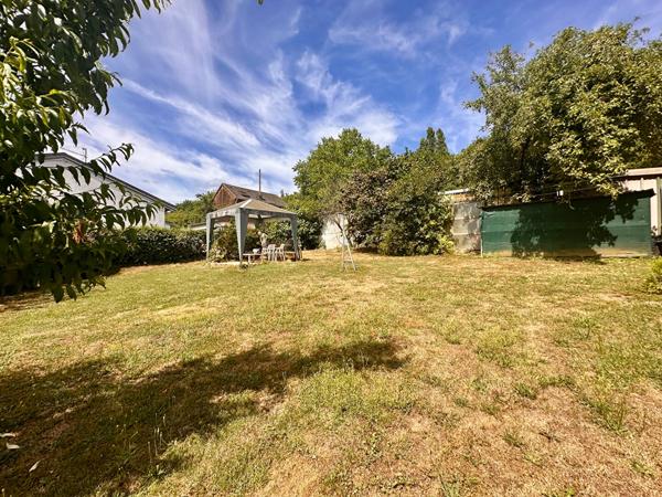 A VENDRE : Charmante maison d'environ 120 m² sur la commune de Champigneulles