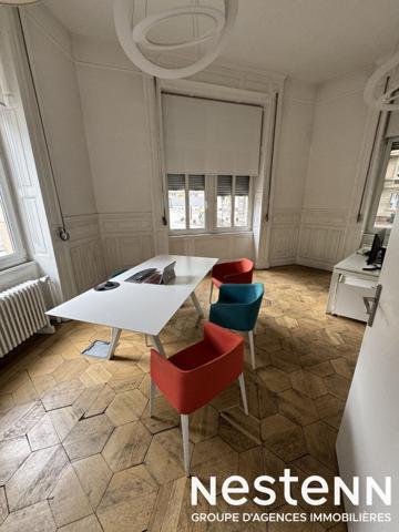 Immeuble de bureaux rénové de 431m2 Emplacement Premium au centre de Strasbourg