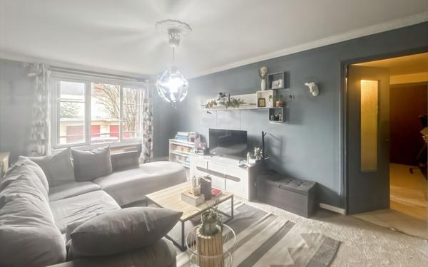 Appartement à vendre    2 pièces • 43,24 m2 Les Pavillons-sous-Bois