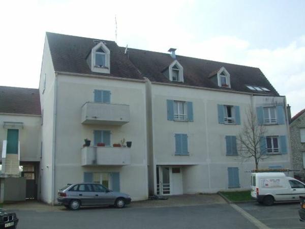 Appartement à louer    1 pièce •  Crécy-la-Chapelle