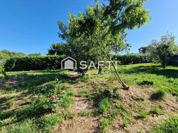 Terrain constructible de 753 m² à Ambarès-et-Lagrave