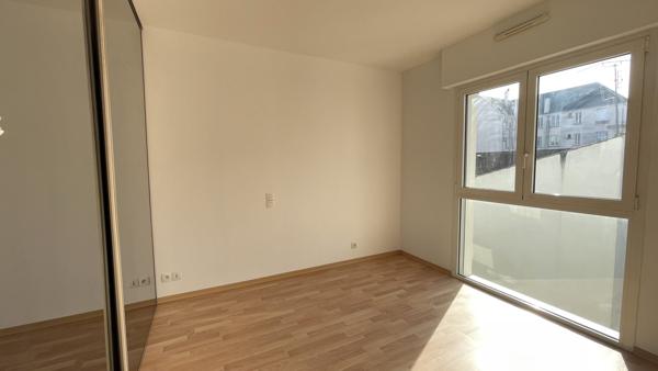 APPARTEMENT TYPE 4 EN DERNIER ÉTAGE ! 