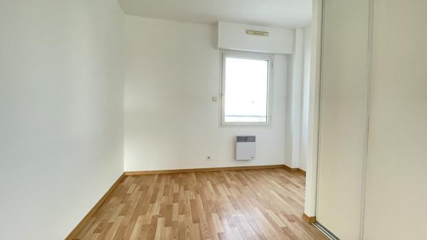 APPARTEMENT TYPE 4 EN DERNIER ÉTAGE ! 