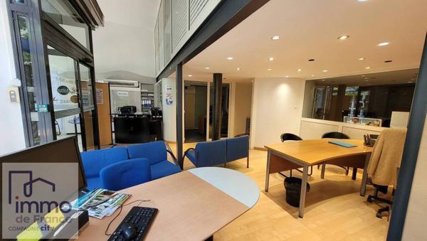 Local commercial à louer secteur Jaurès-Berriat 198m²