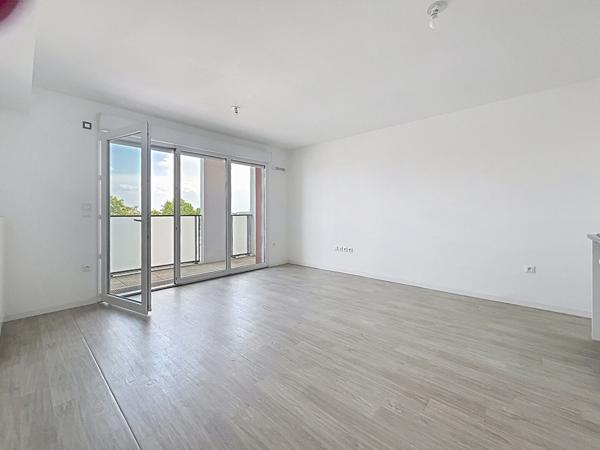 APPARTEMENT T2 SECTEUR NANTES SUD STATIONNEMENT BUSWAY