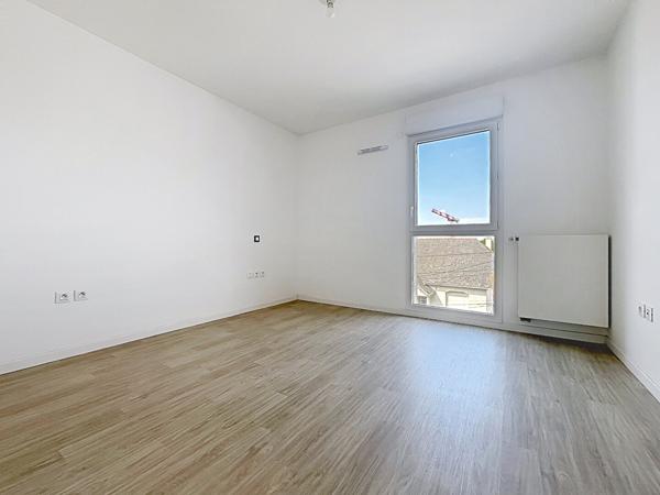 APPARTEMENT T2 SECTEUR NANTES SUD STATIONNEMENT BUSWAY