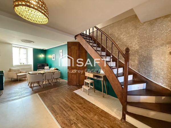 Maison de ville rénovée vendue entièrement meublée