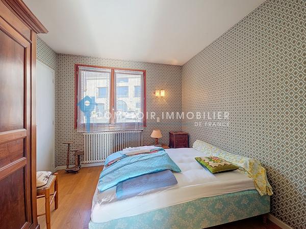 Maison
                                                                                                                                                                                                                                                                                                                        4 pièce(s)                                                                                                                                                                                                          2 chambre(s)                                                                                                                                                                                                          95  m²